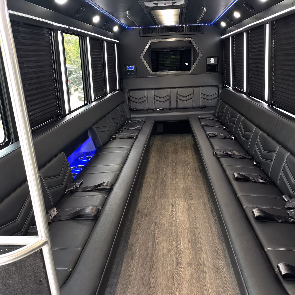Ellicott City Homecoming & Prom Party Bus Rentals