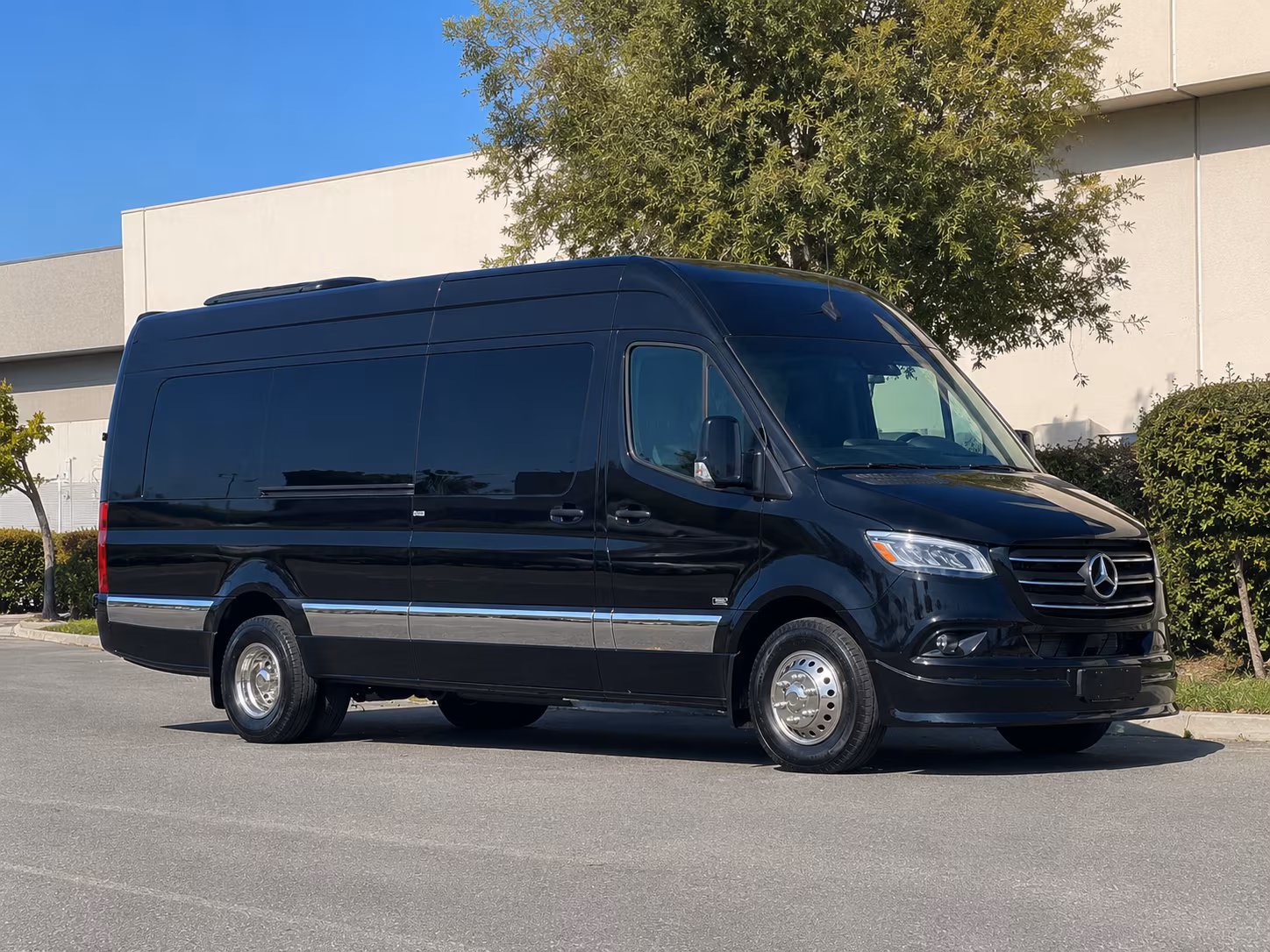 Frederick Airport Shuttle & Transportation party bus exterior