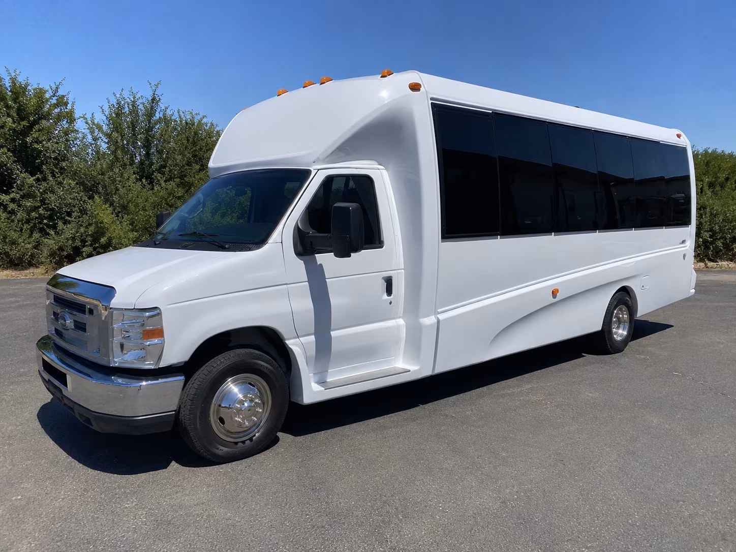 Frederick Winery Tour & Pub Crawl Transportation party bus exterior